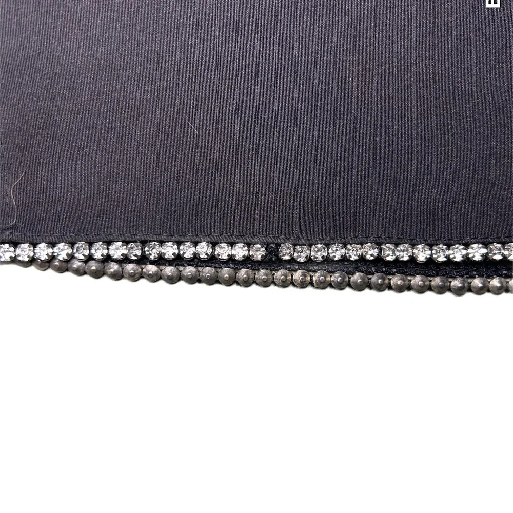 Chic Black Mini Skirt with Embellished Hem - Picture 2 of 3